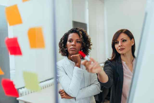 A Timeline and Tips for Managing the Change to New Faculty Technology Platforms